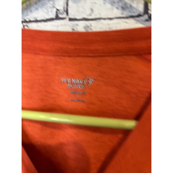 Red Old Navy Long Sleeve Run Shirt Breathe On Men’s Size Large - Picture 3 of 5